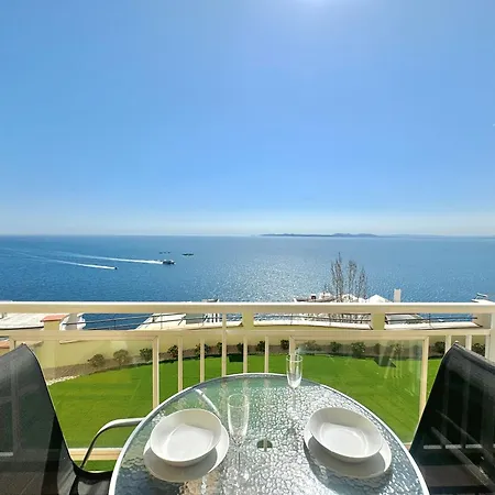 Apartment Marina 6 *